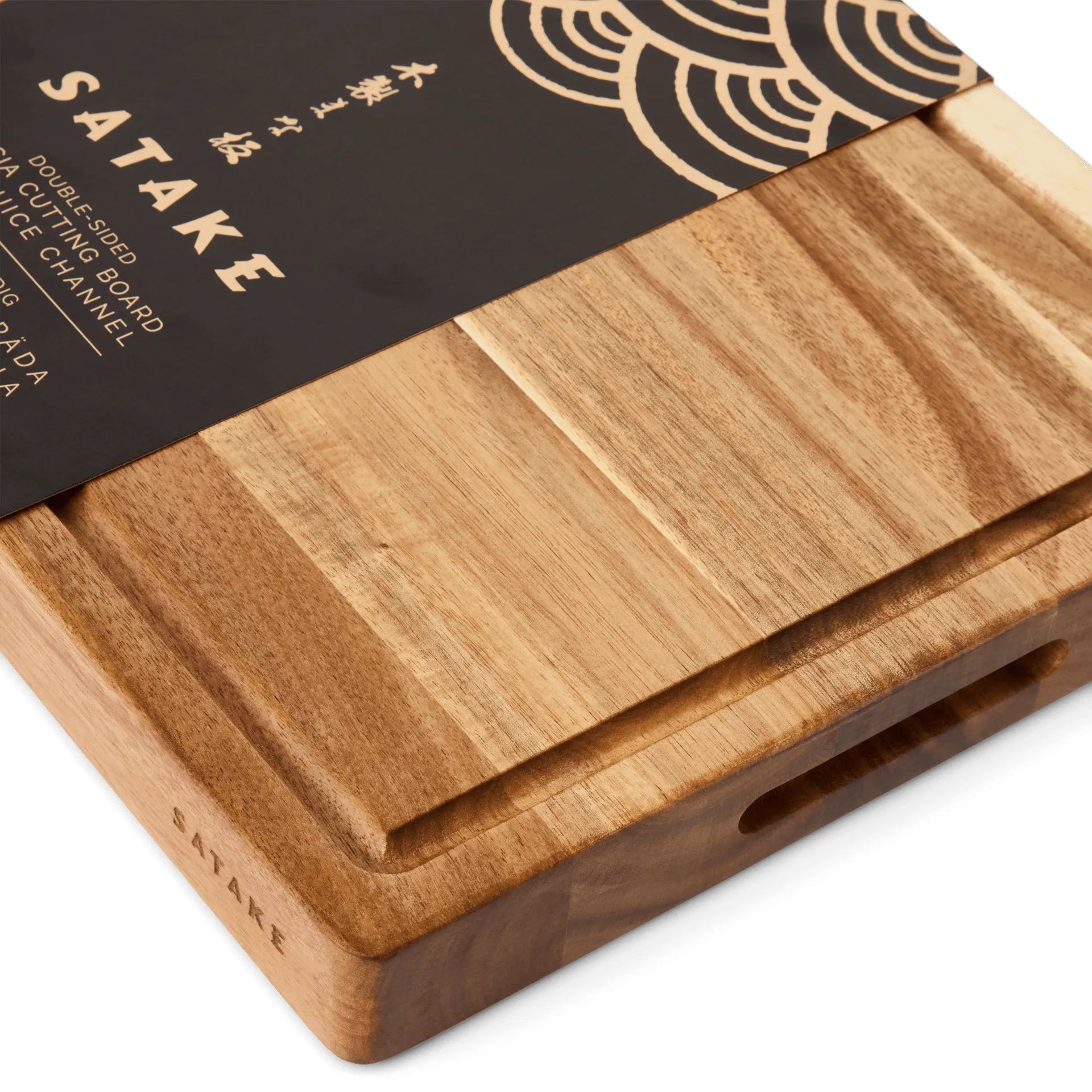 Satake cutting board, Acacia, oiled, 43.2x27.9x3.8 cm Satake