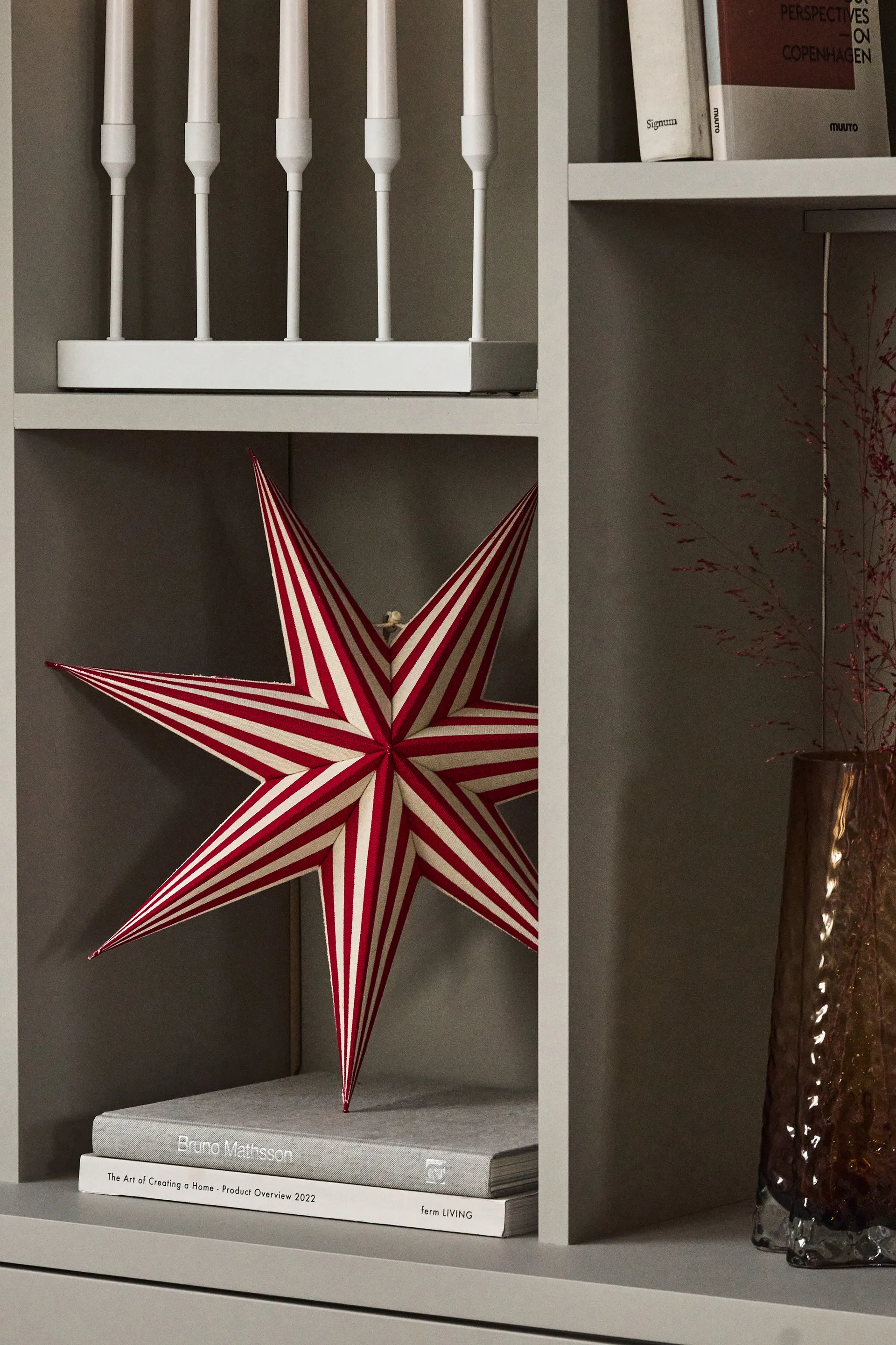 Bare advent star white-red stripes, 45 cm Scandi Living