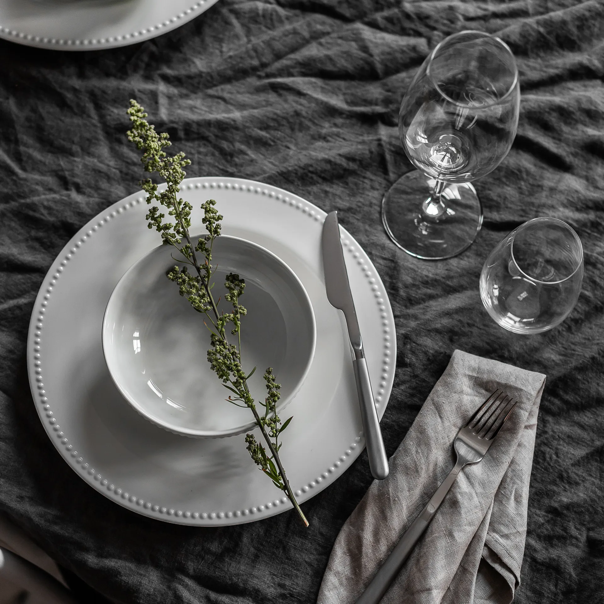 Dots plate 28 cm 4-pack, Creamy white Scandi Living
