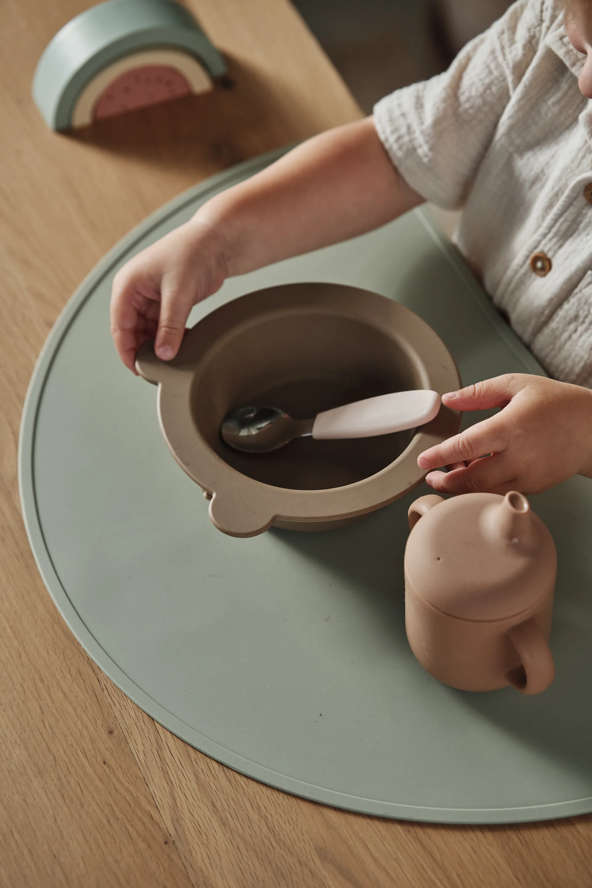 Lumi silicone placemat, Green Scandi Living