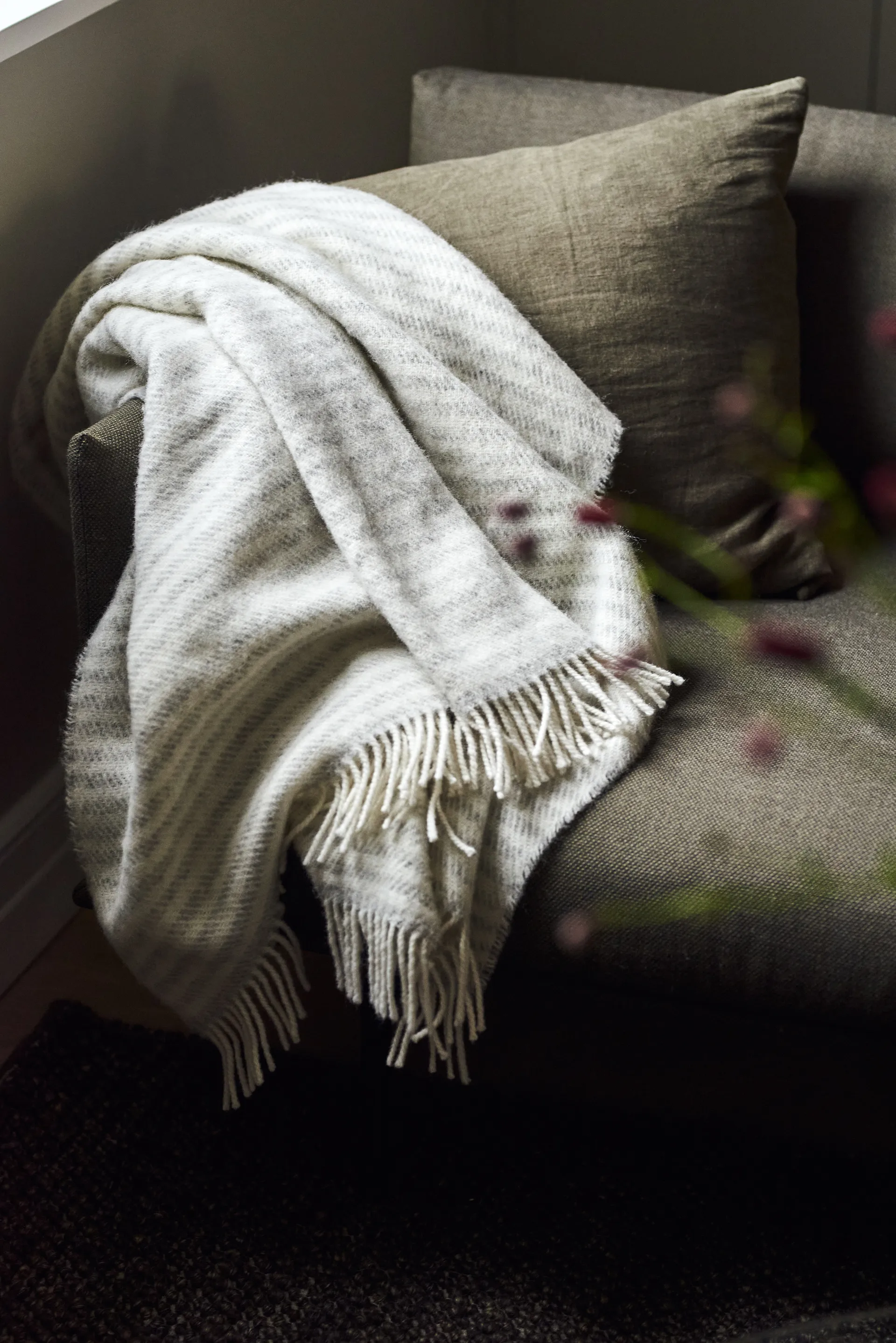 Tidal wool throw 130x180 cm, Light grey Scandi Living