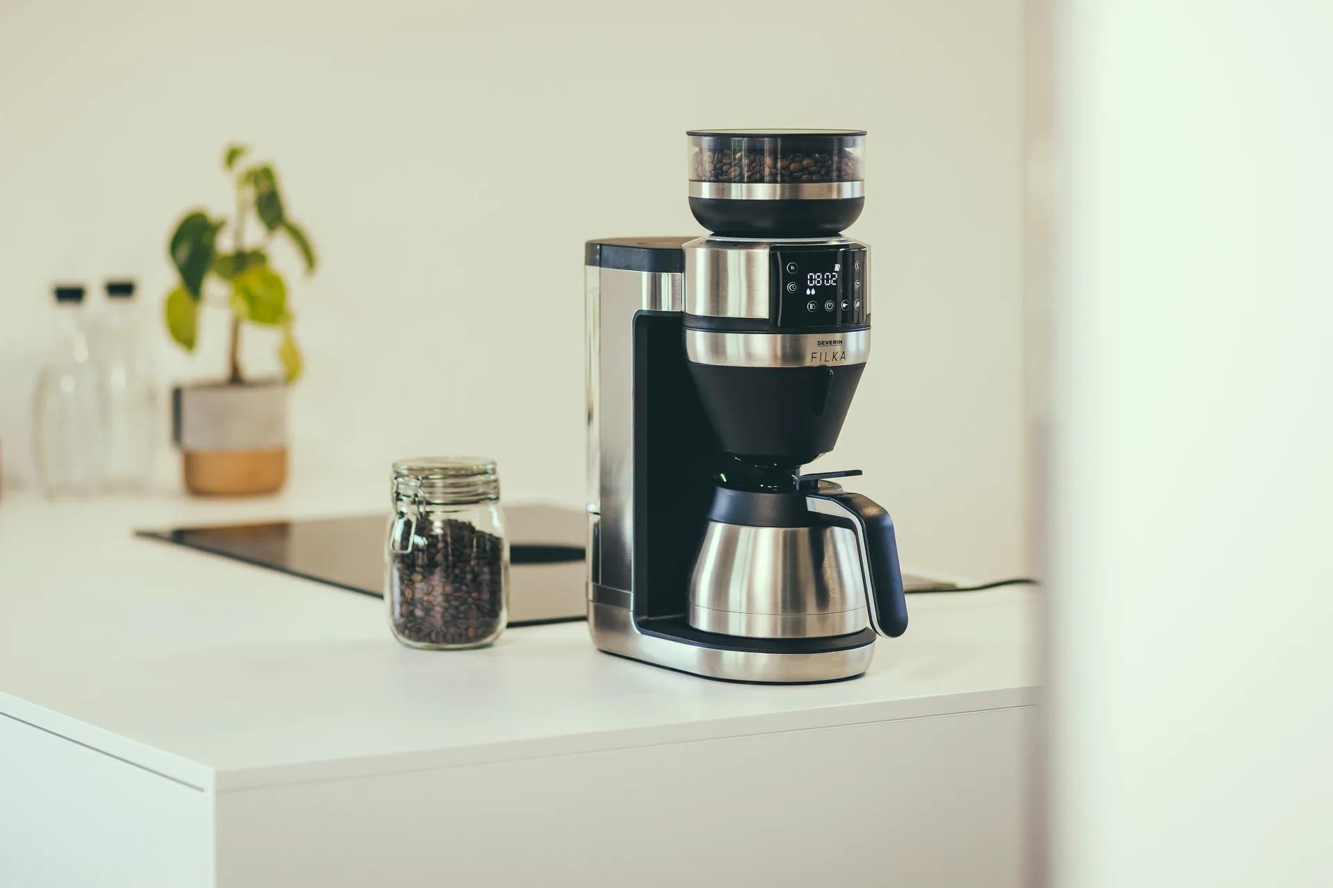 Severin KA 4851 FILKA fully automatic coffee maker, Brushed steel-black Severin