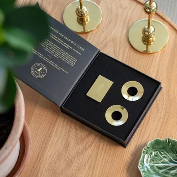 Solstickan anniversary box - 1 matchbox, 2 candle drip trays, brass - Solstickan Design
