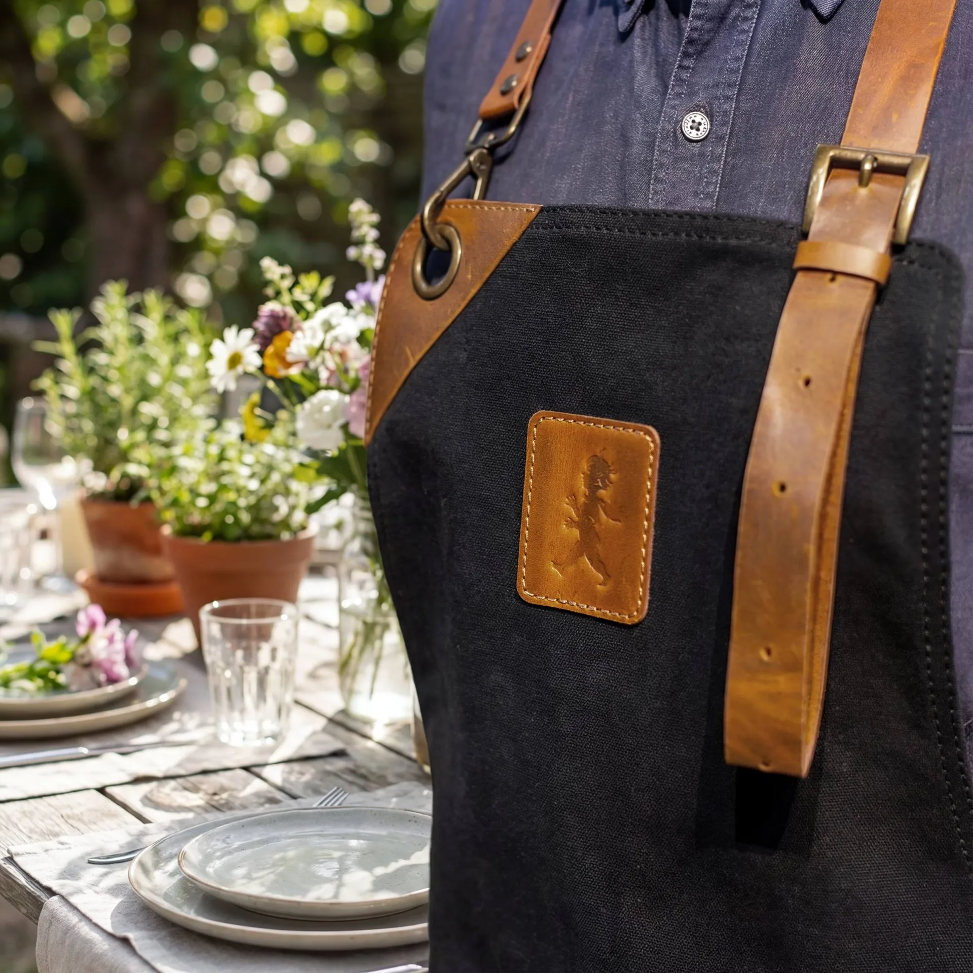 Solstickan canvas apron, Black Solstickan Design