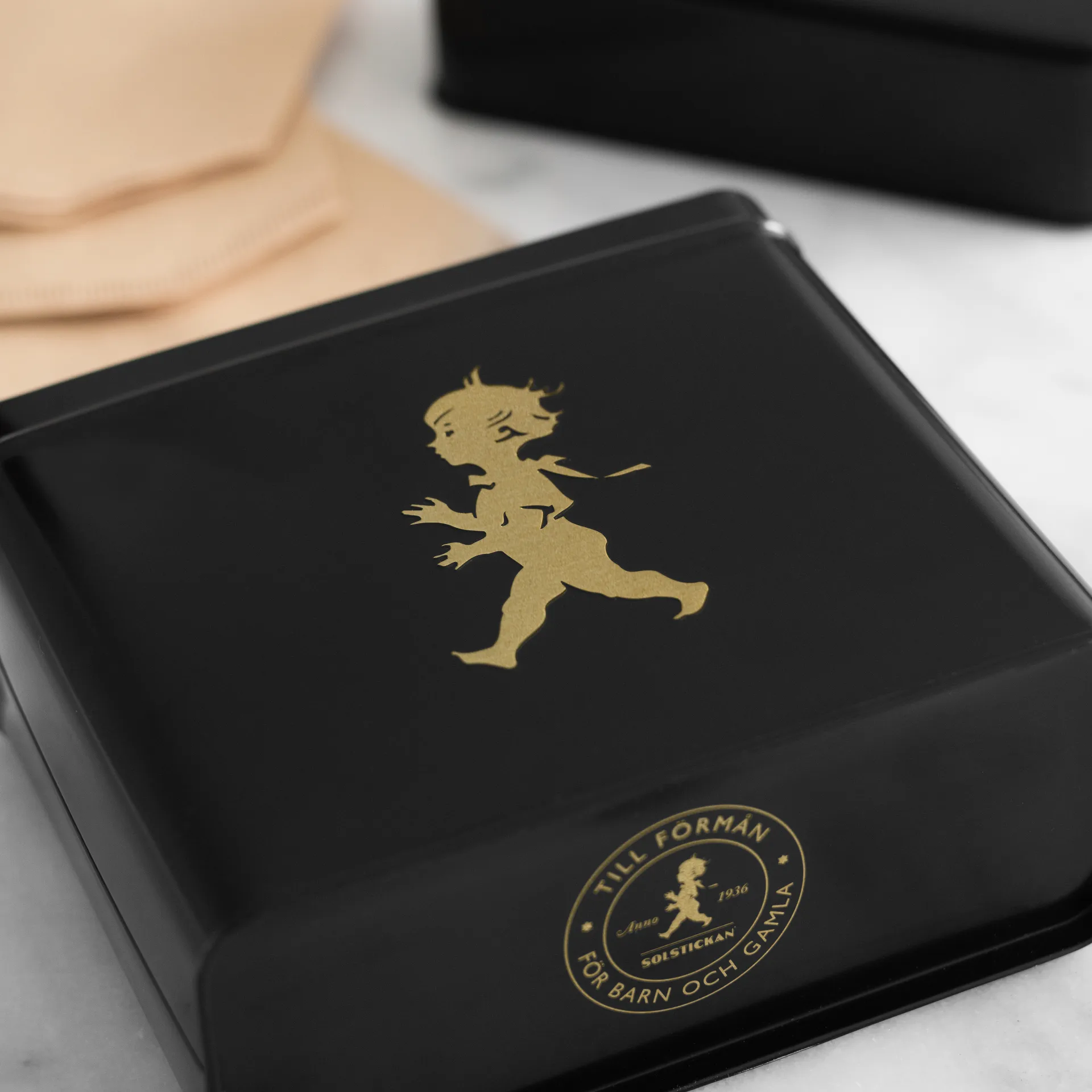 Solstickan coffee filter jar 15.4x17 cm, Black-gold Solstickan Design