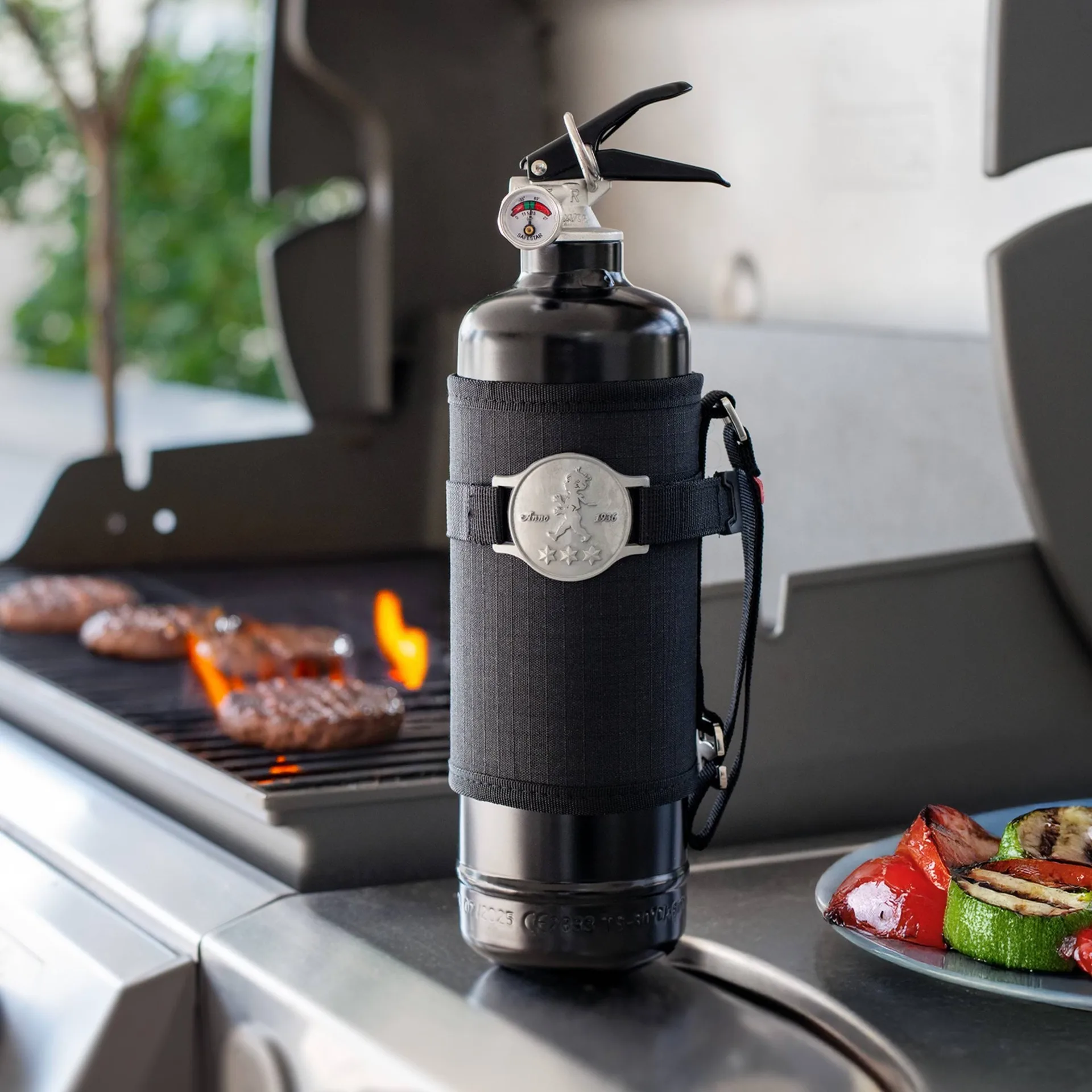 Solstickan fire extinguisher 6 kg, Outdoor edition, Black Solstickan Design