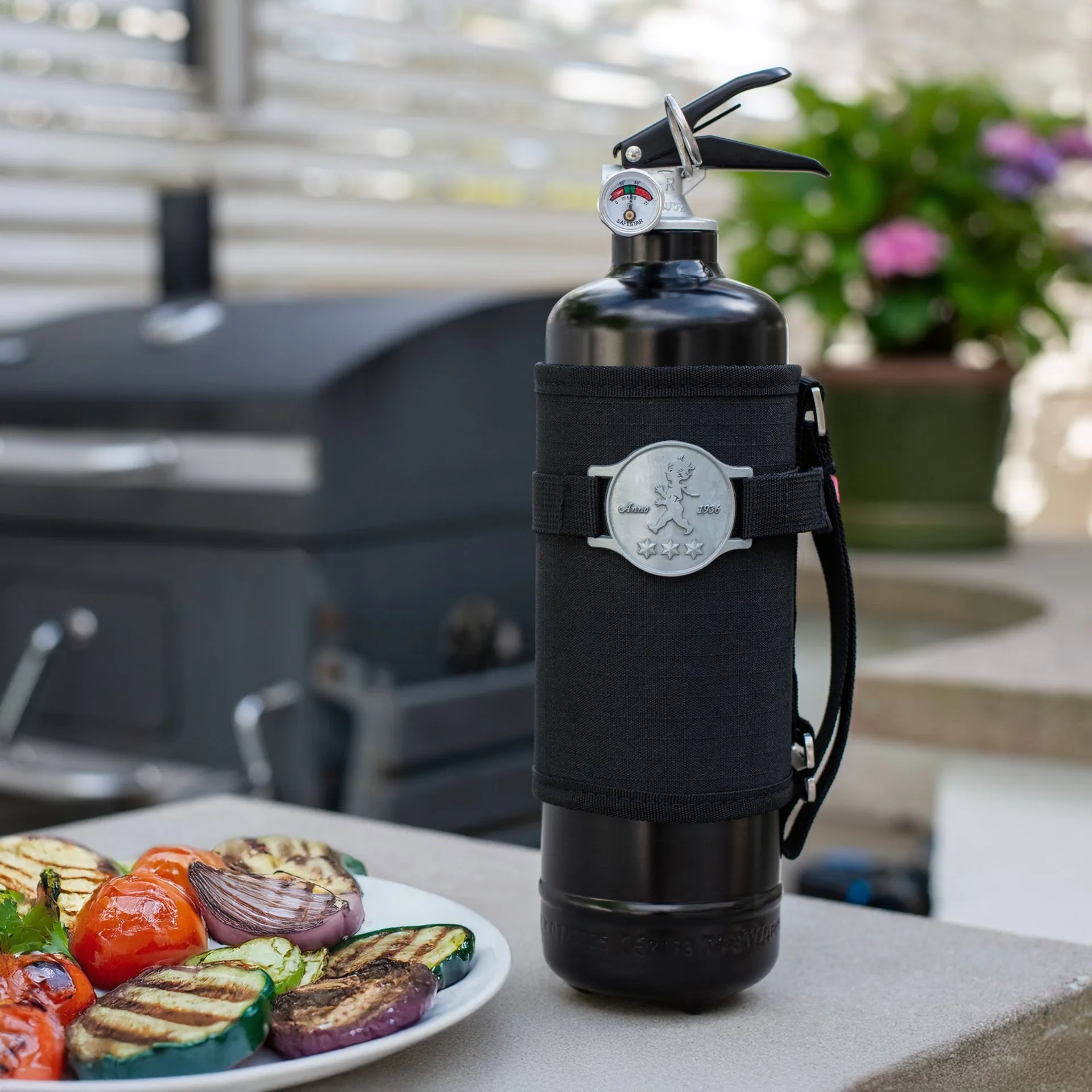 Solstickan fire extinguisher 6 kg, Outdoor edition, Black Solstickan Design