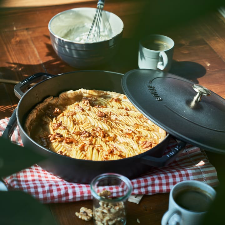 Chistera sauce pan Ø28 cm 3.7 L, Black STAUB