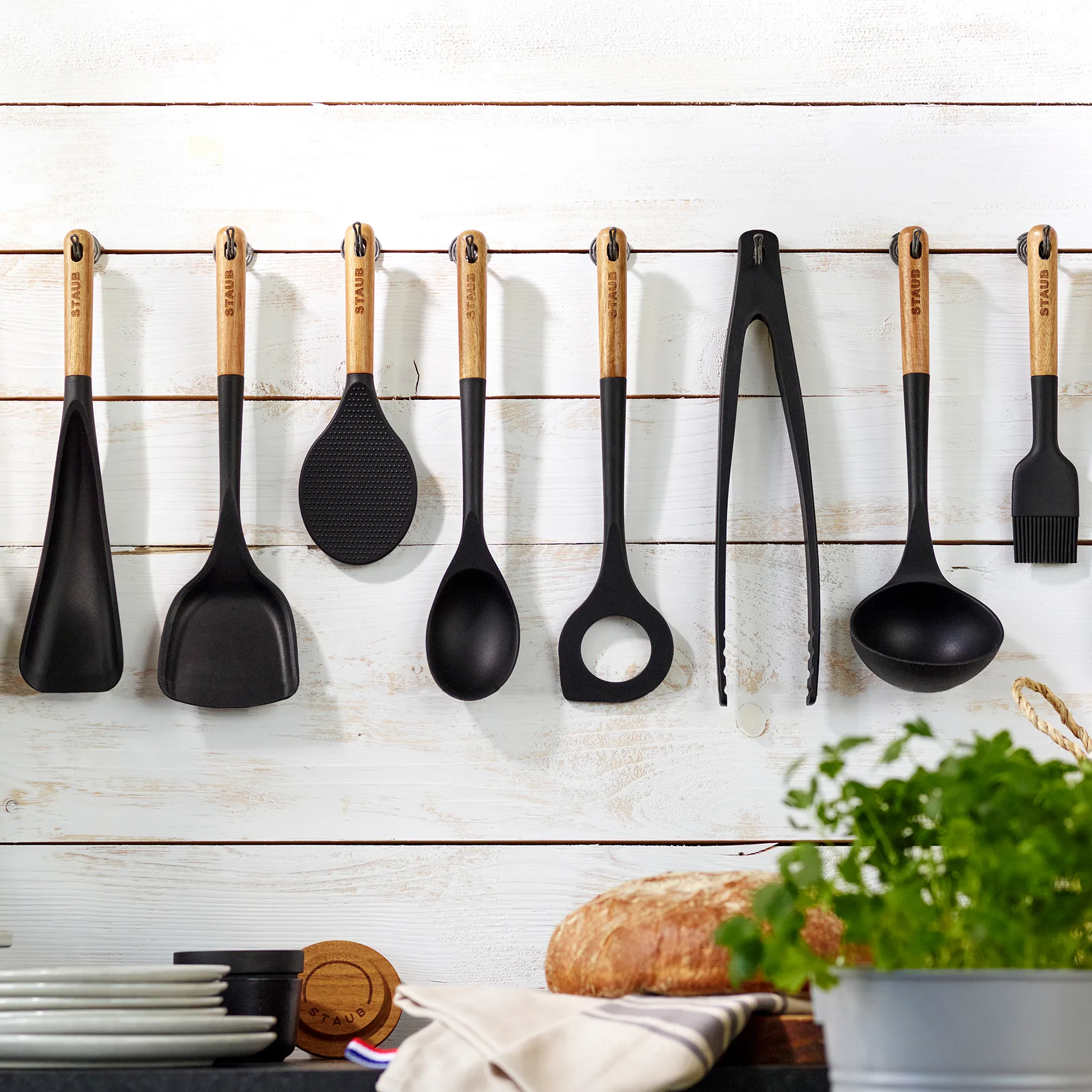 Staub serving spoon, 31 cm STAUB