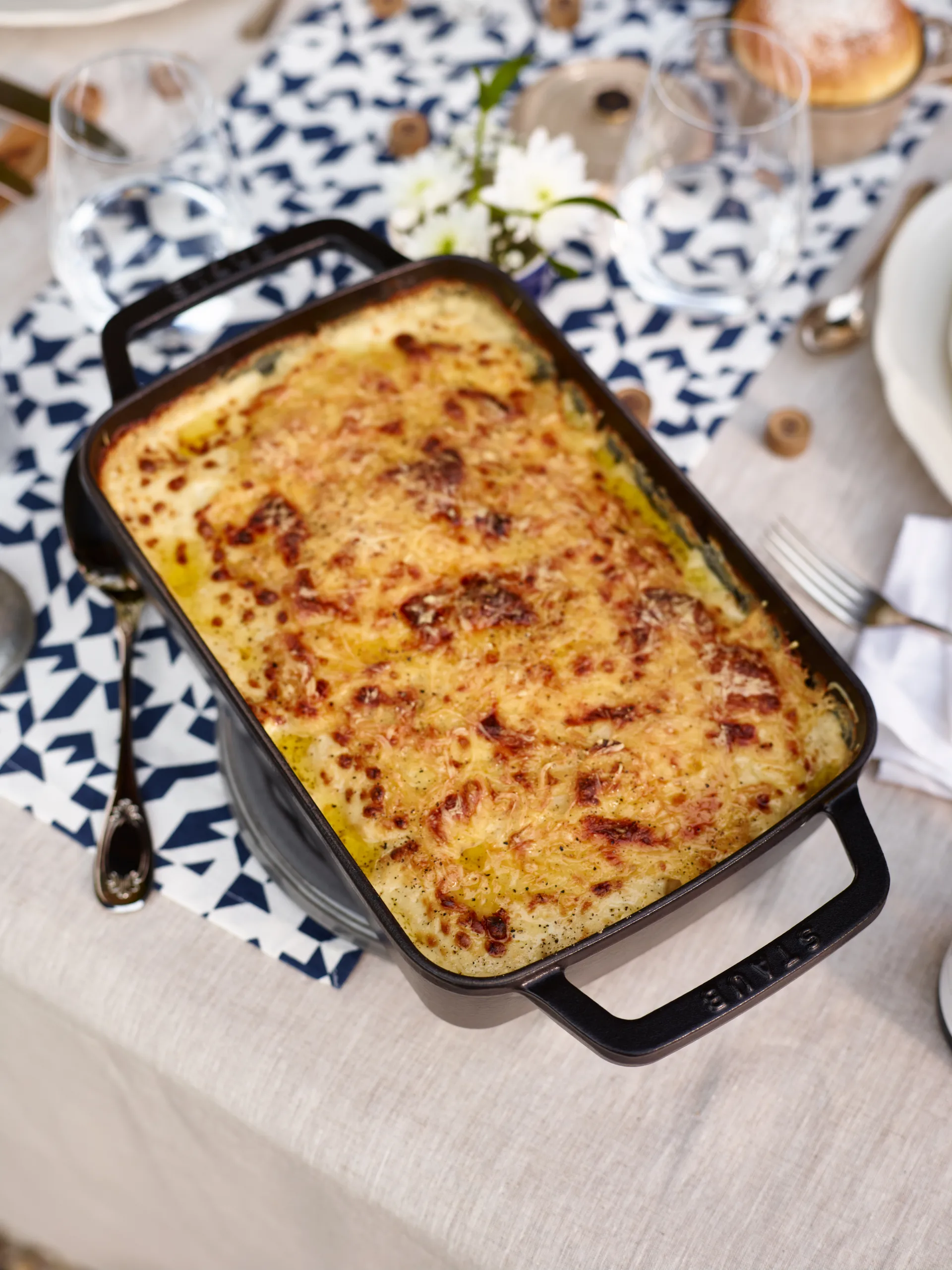 Staub Specialities baking dish 30x20 cm, Graphite gray STAUB