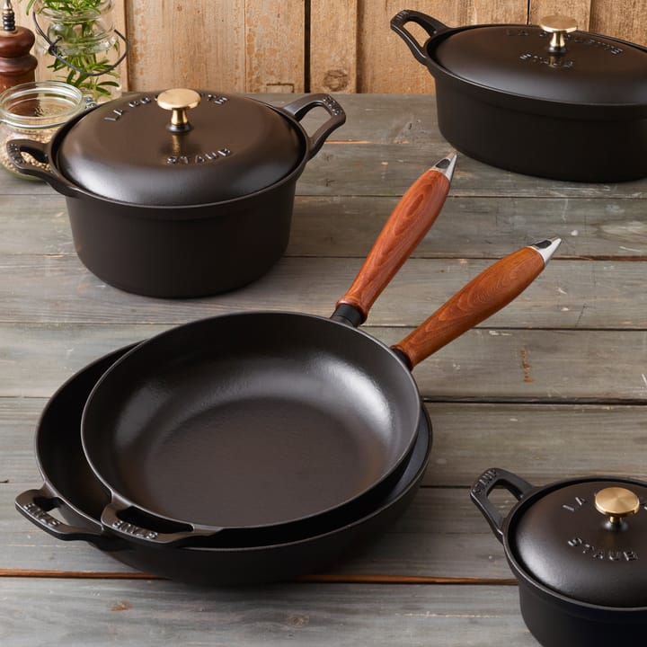 Vintage frying pan with wooden handle Ø28 cm, Black STAUB
