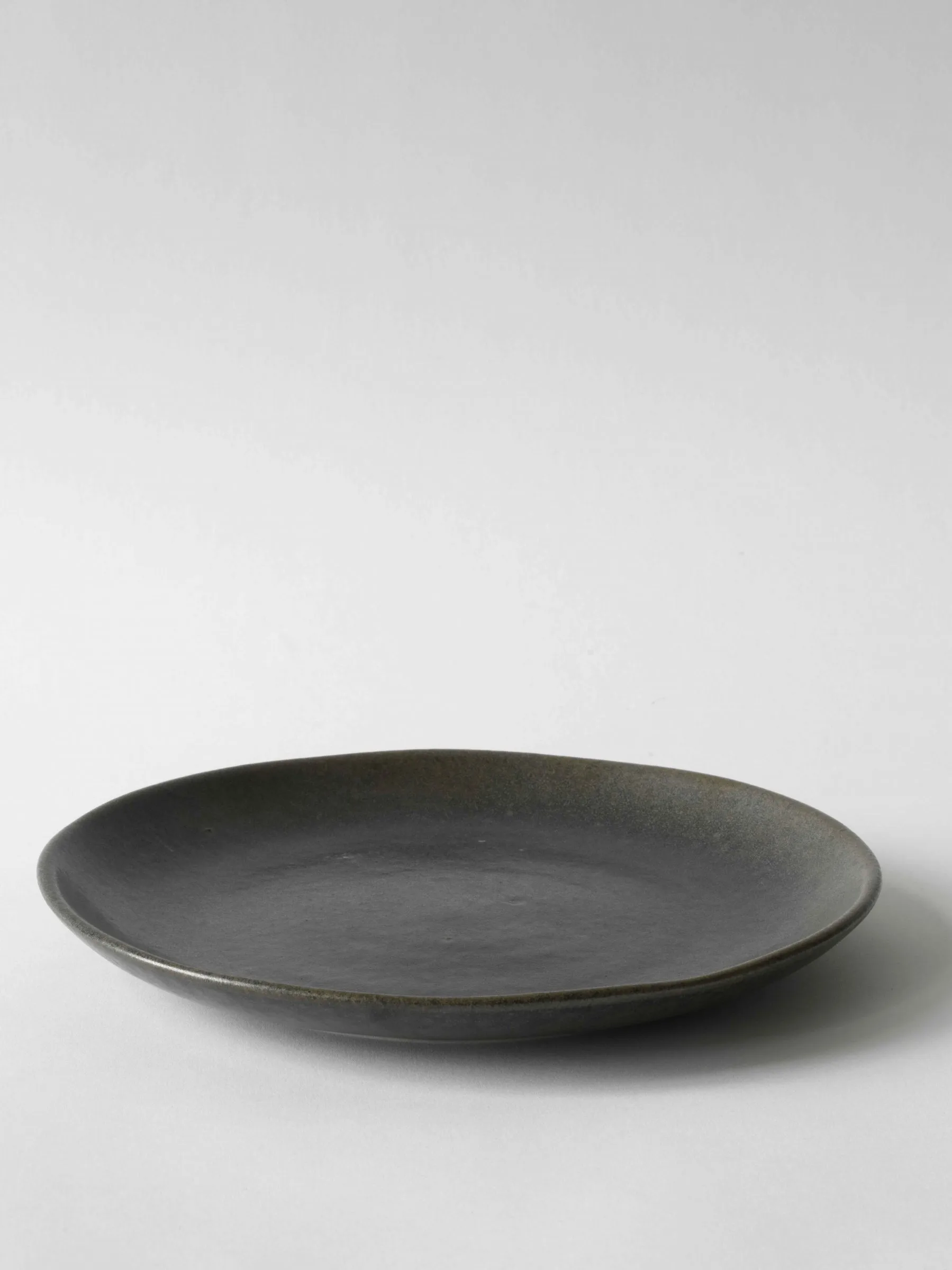 Bastia plate Ø26.5 cm, Black Tell Me More