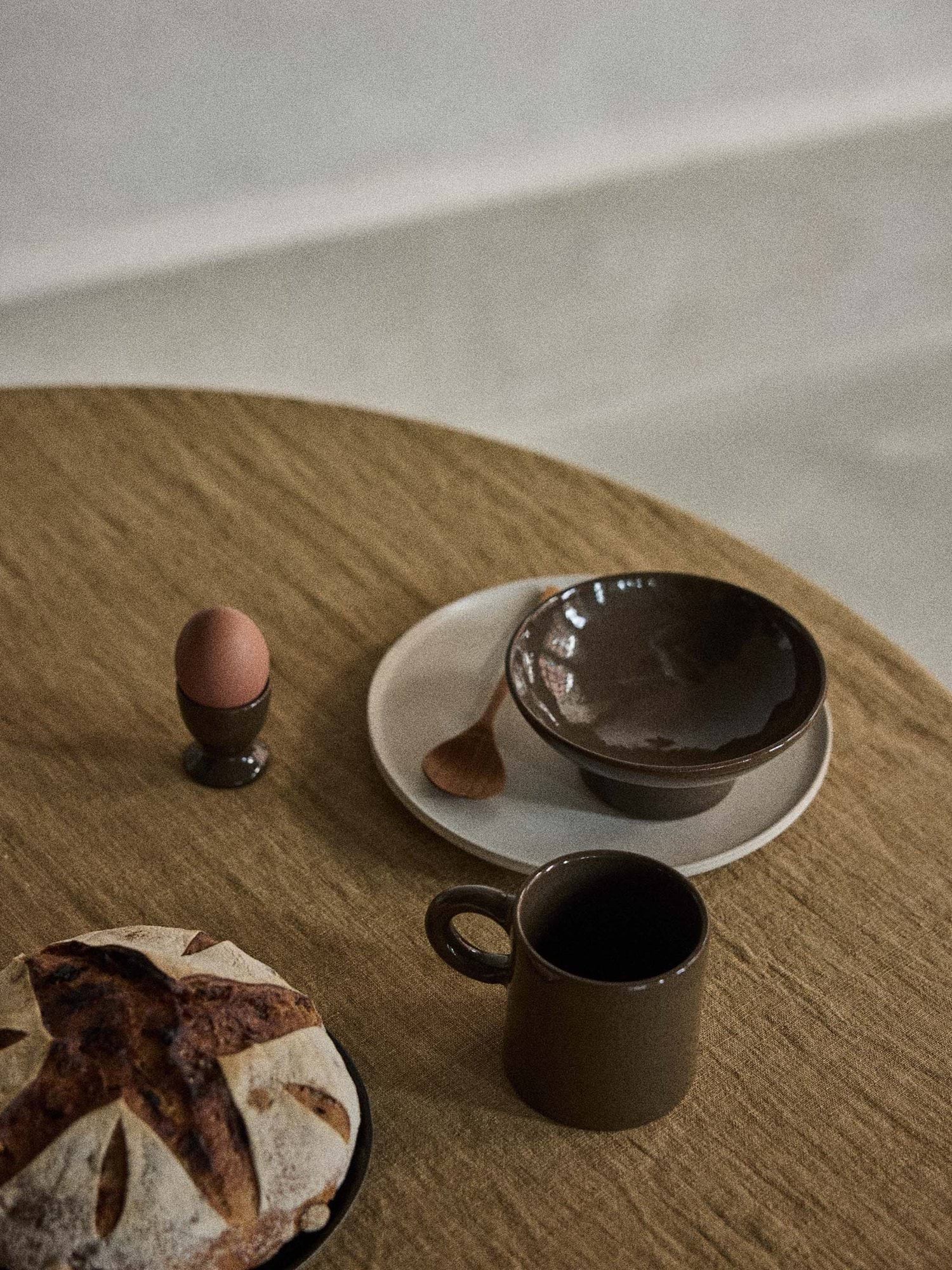 Elio egg cup, Dark brown Tell Me More