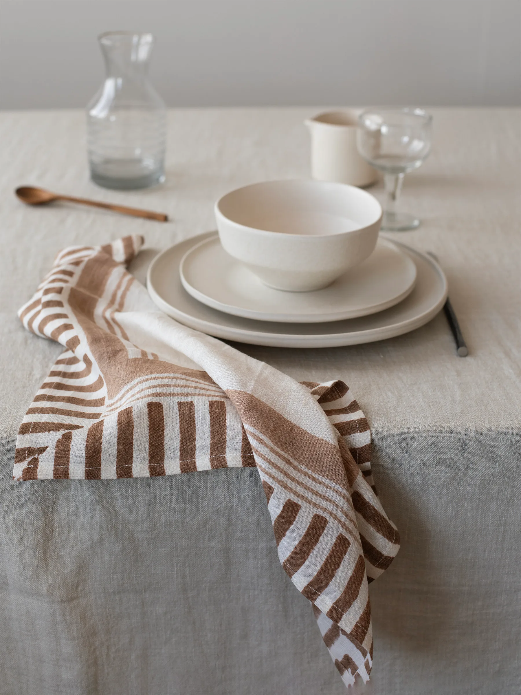 Ella napkin 50x50 cm, Hazelnut Tell Me More