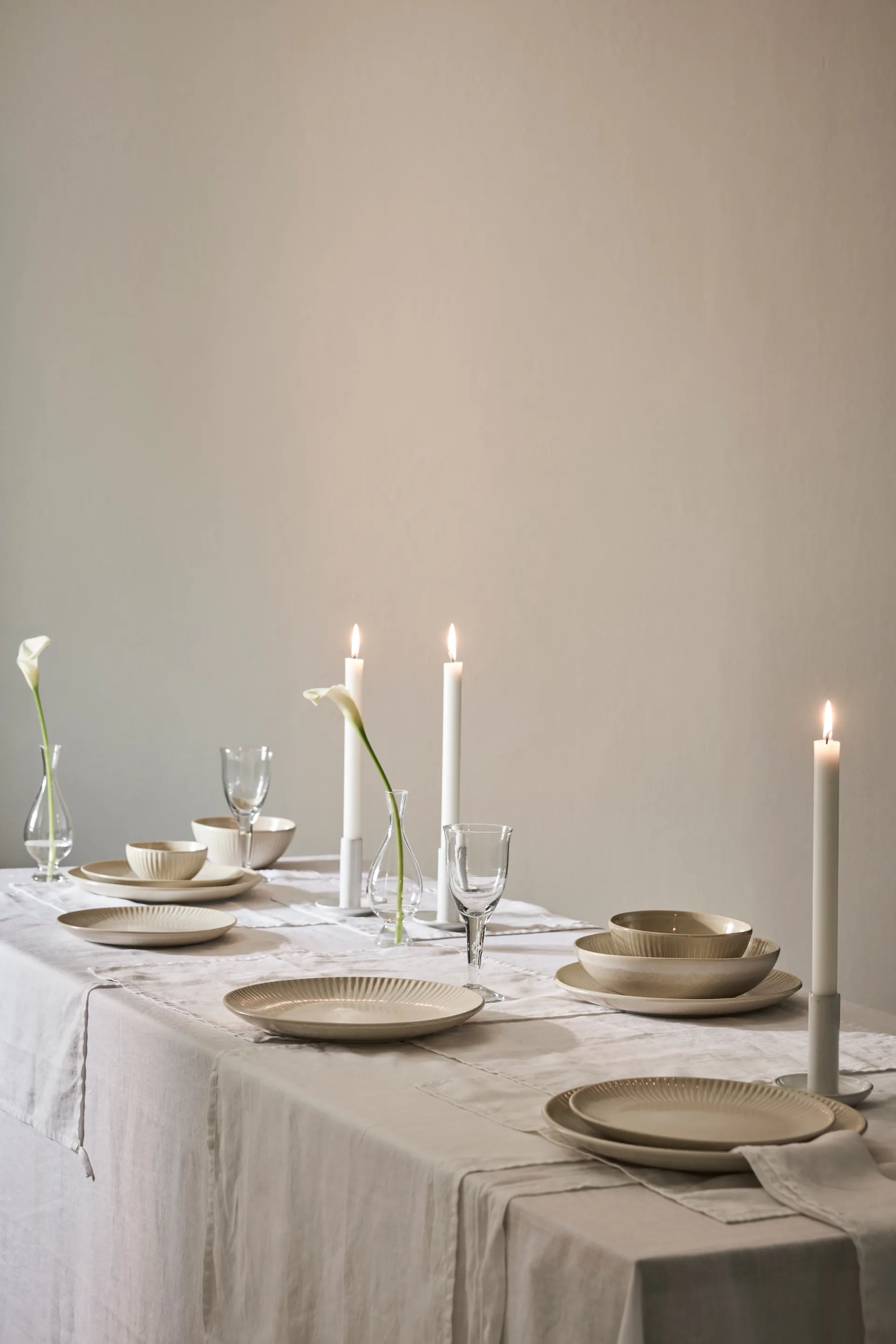 Granada plate Ø26.5 cm, Cream white-beige Tell Me More