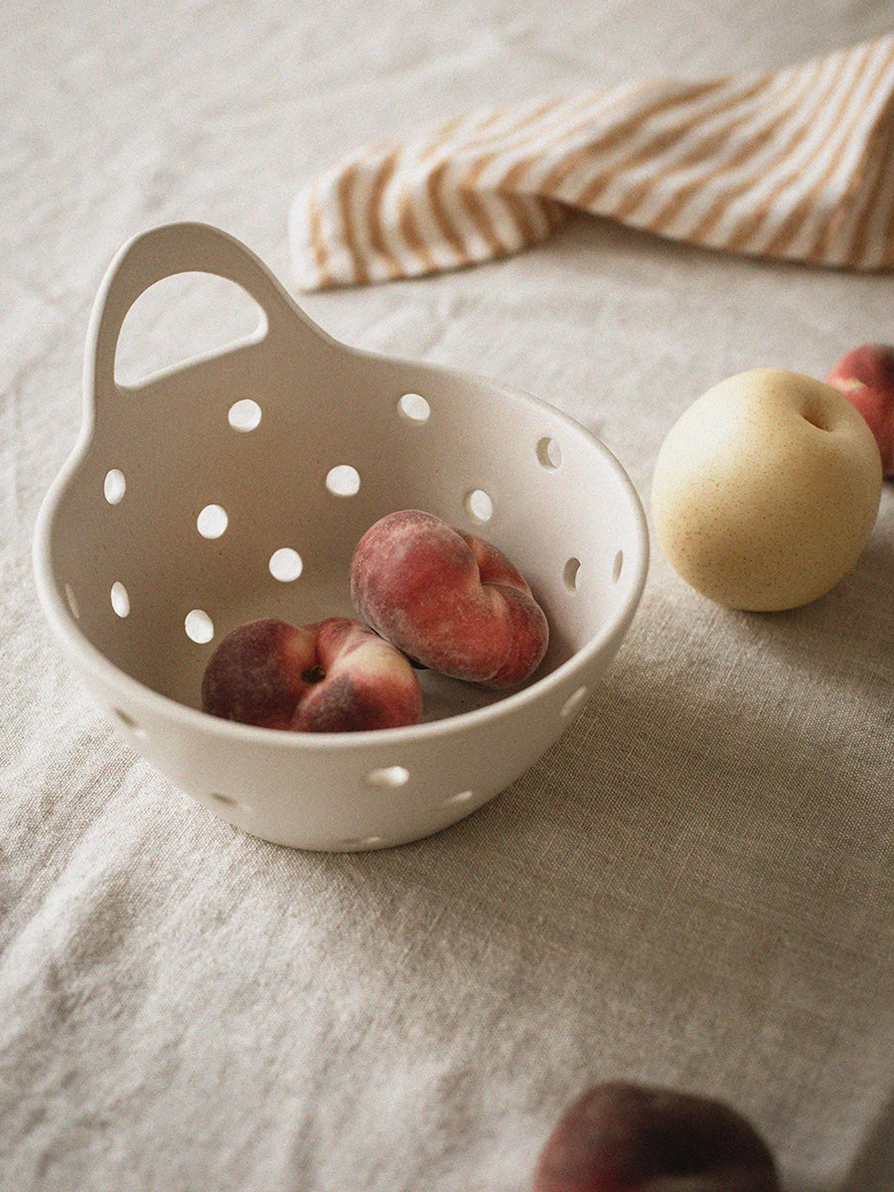 Palermo colander/sieve, Off-white Tell Me More