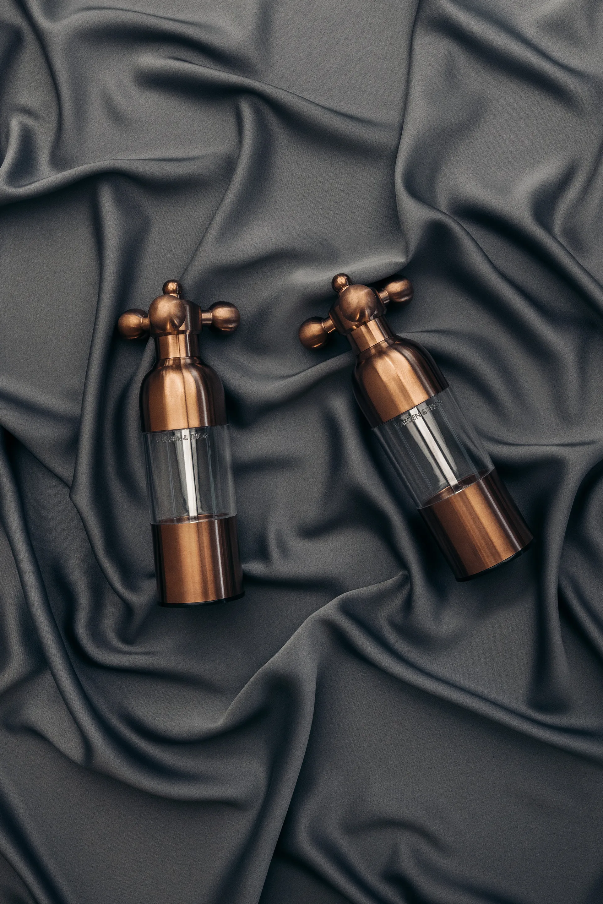 Axia salt- and pepper mill set, Matt copper Vargen & Thor