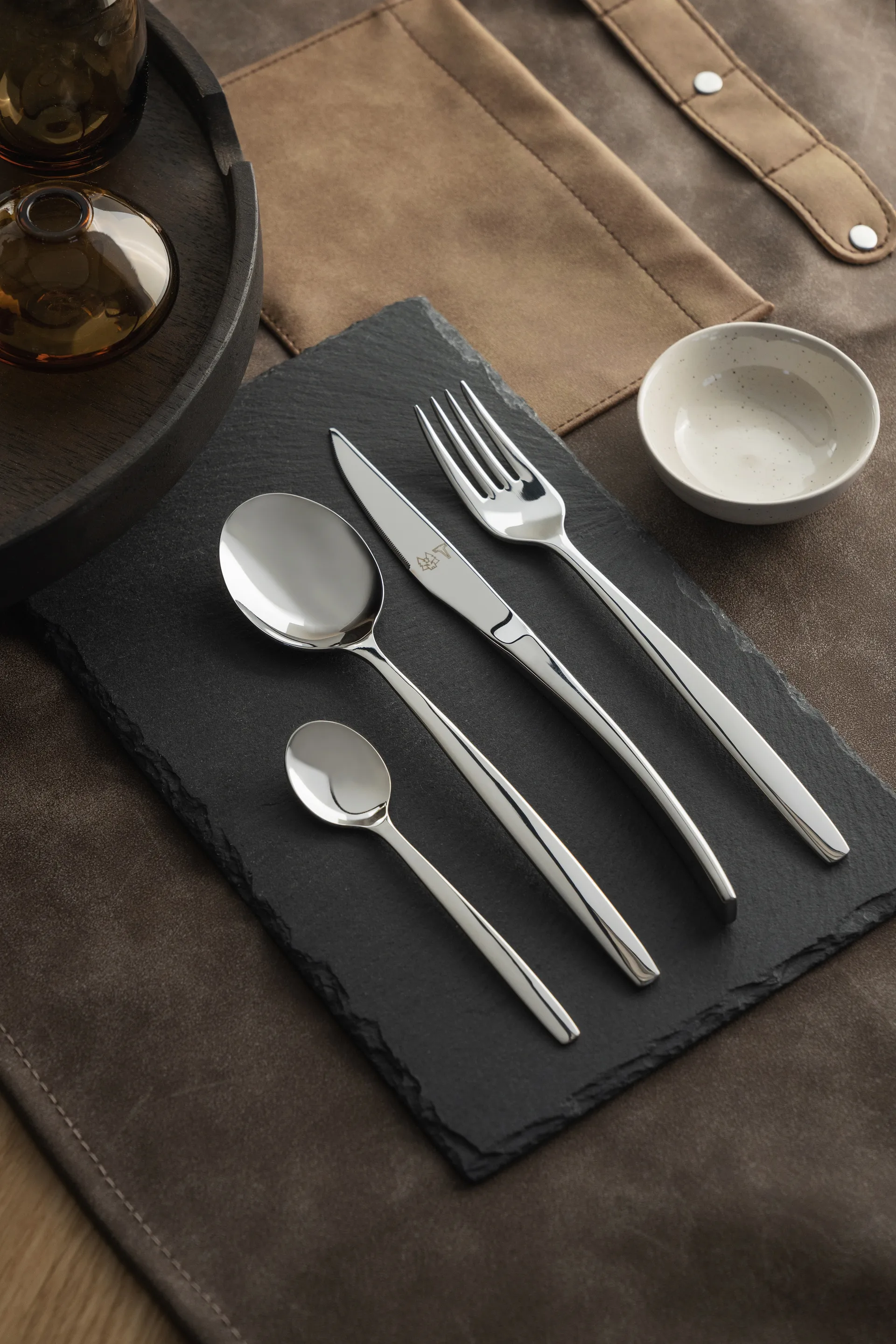 Hajen cutlery, 16 pieces Vargen & Thor