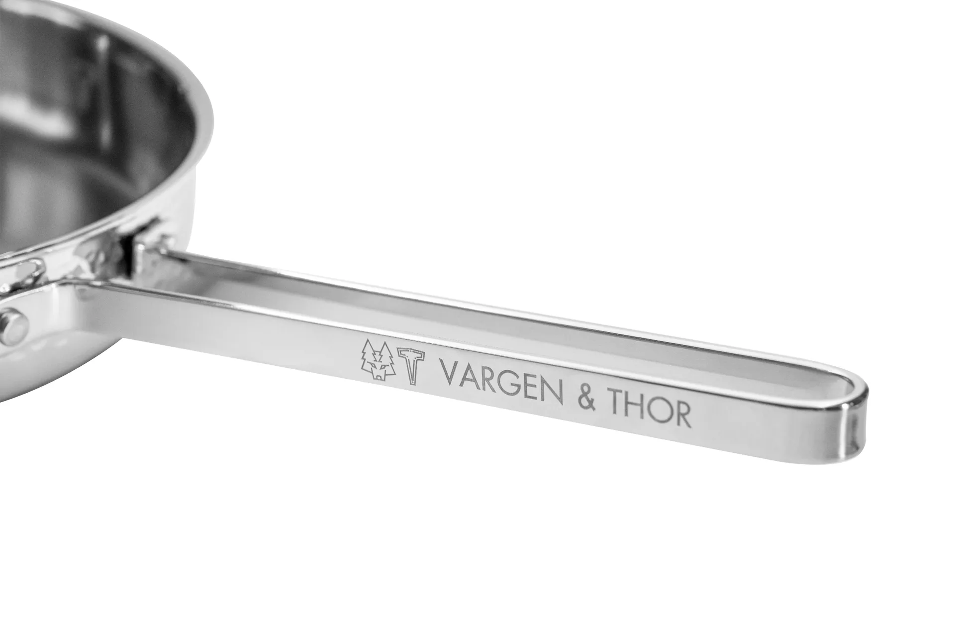 Modell M1 hammered sauce pan Ø28 cm, Chrome with lid Vargen & Thor