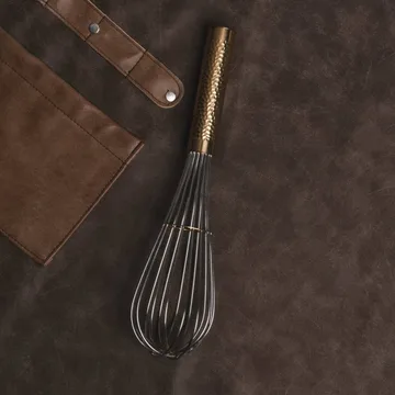Vargen Thor Frost balloon whisk - Brass, 30 cm - Vargen & Thor