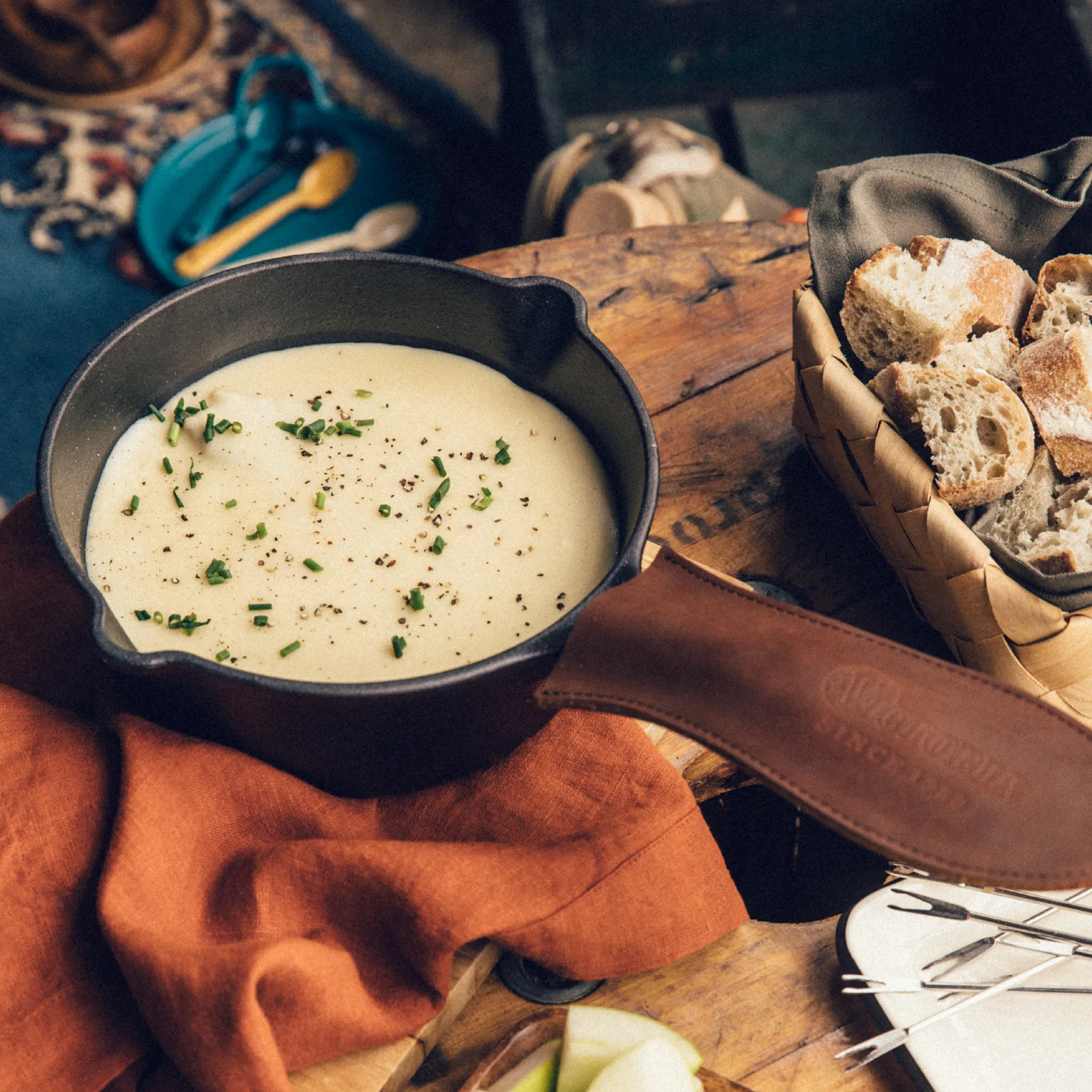 Cast Iron Casserole Ø22 cm, Matte black Victoria