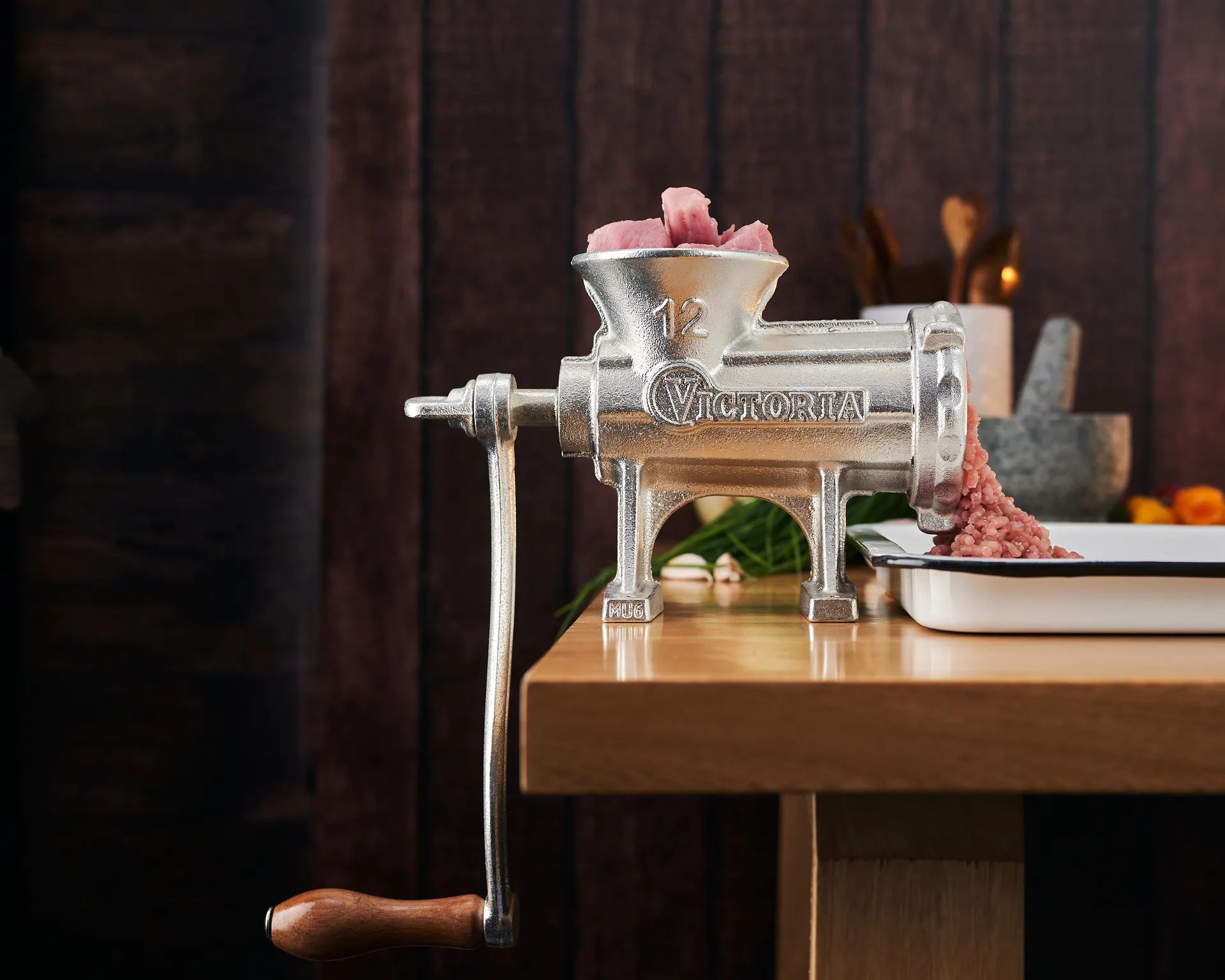 No. 12 Manual Meat Grinder 15.5x21 cm, Silver Victoria