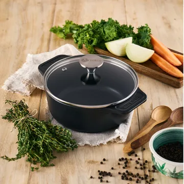 Victoria cast iron casserole with glass lid, enamelled - 1.9 l - Victoria