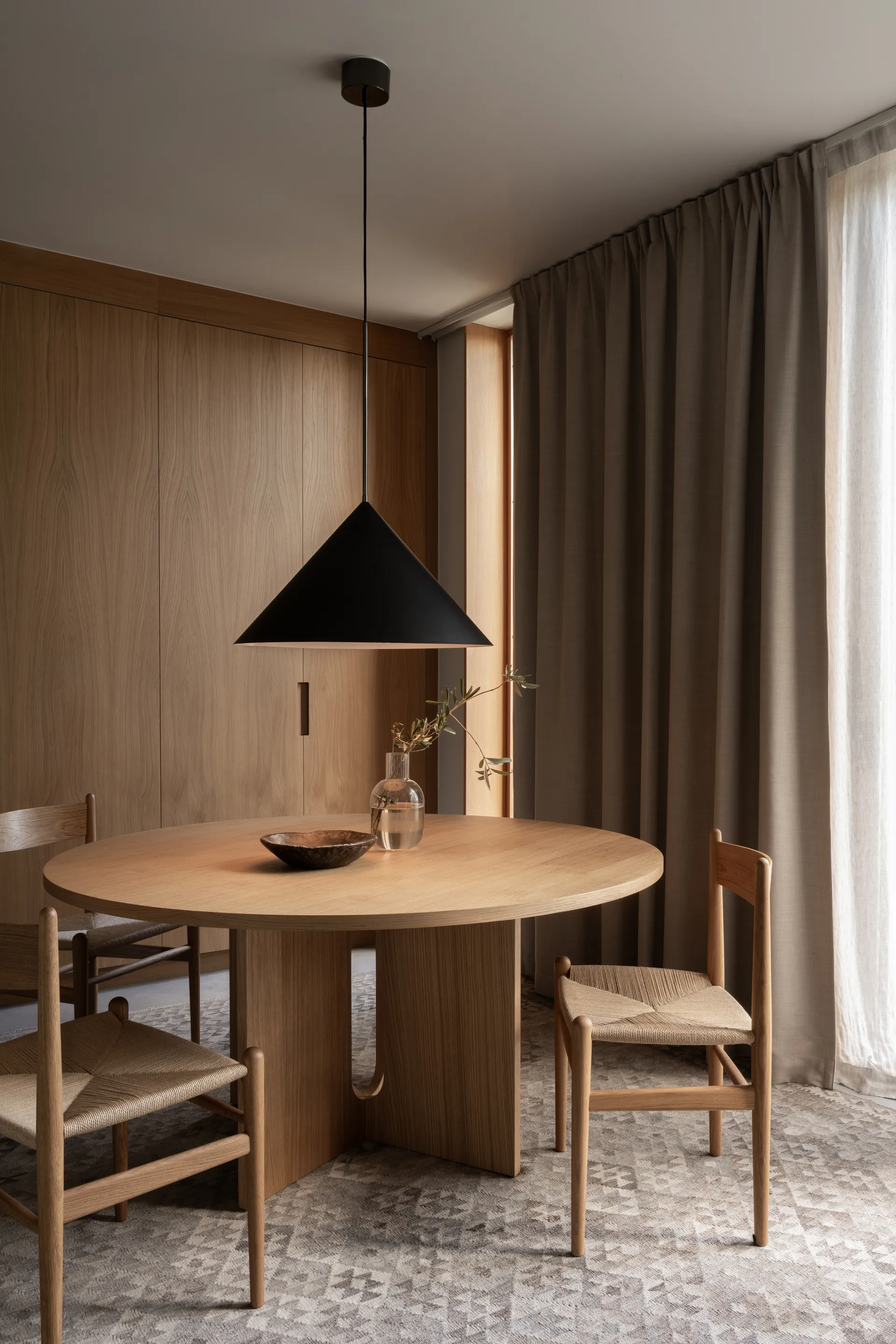 Kuro pendant lamp, Black, Ø65x36 cm Watt & Veke