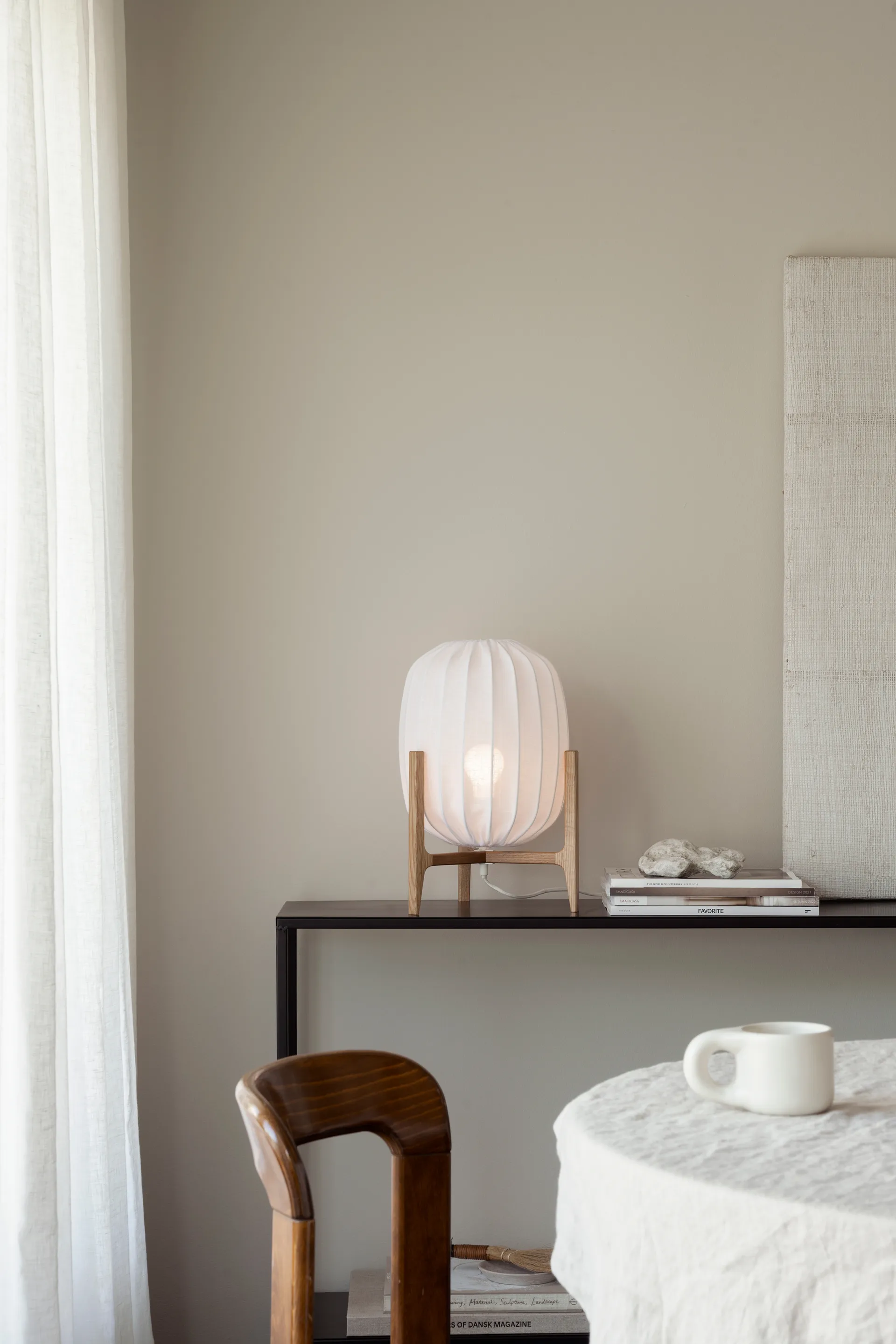 Prisma table lamp, Oak-white, Ø27x42 cm Watt & Veke