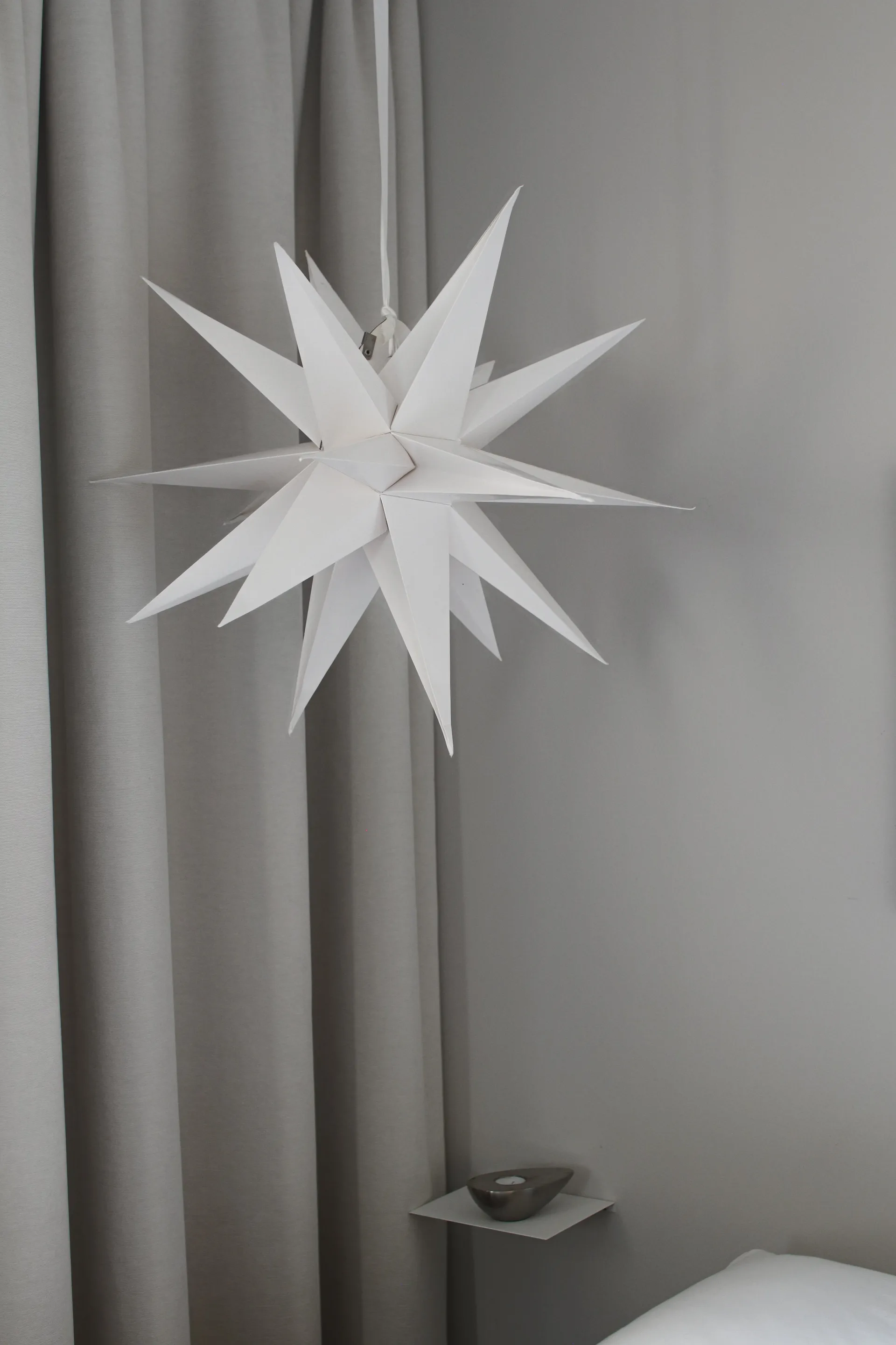 Sputnik advent star Ø60 cm, white Watt & Veke