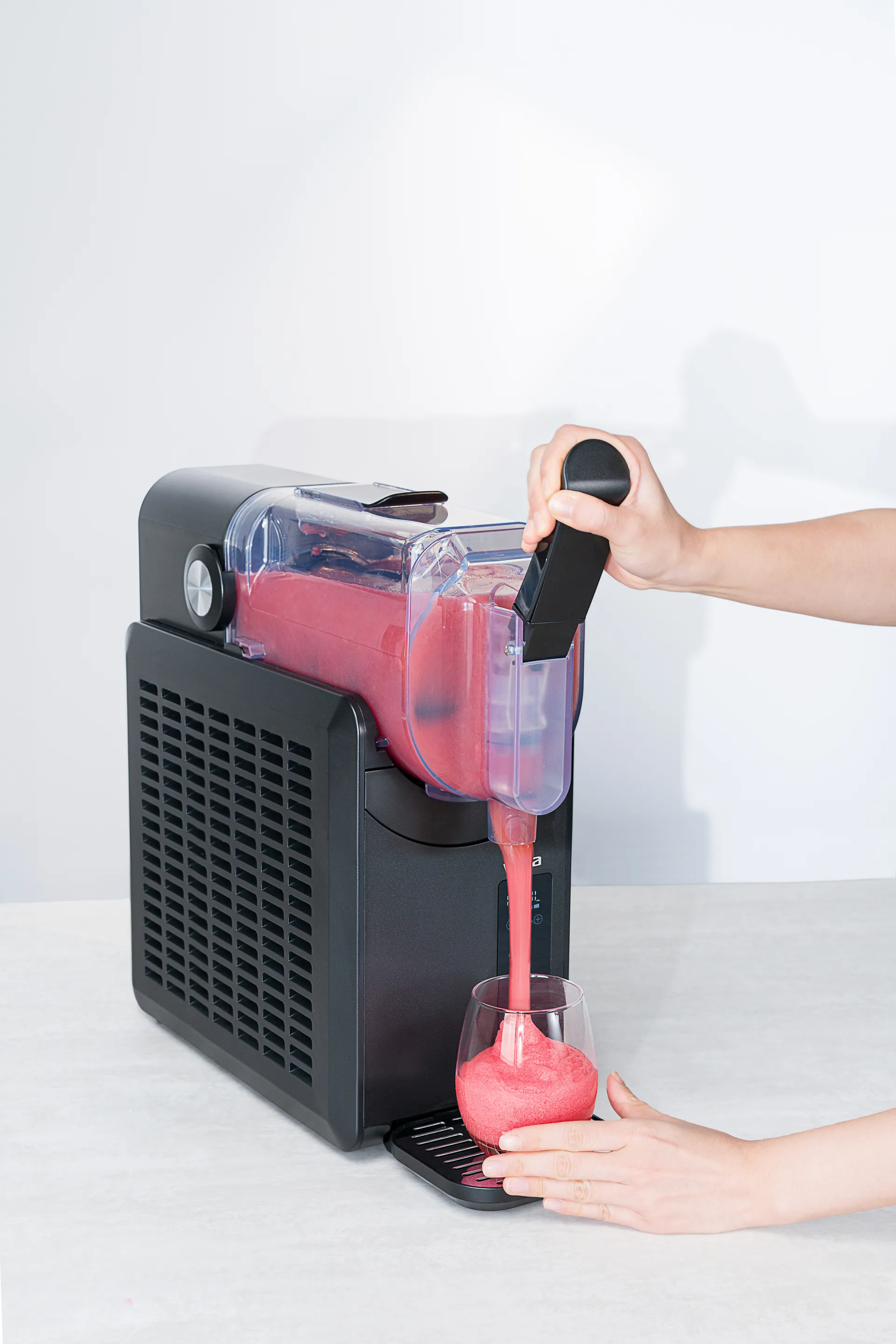 Icy FDM1B-TC2000 slush machine, Black Wilfa