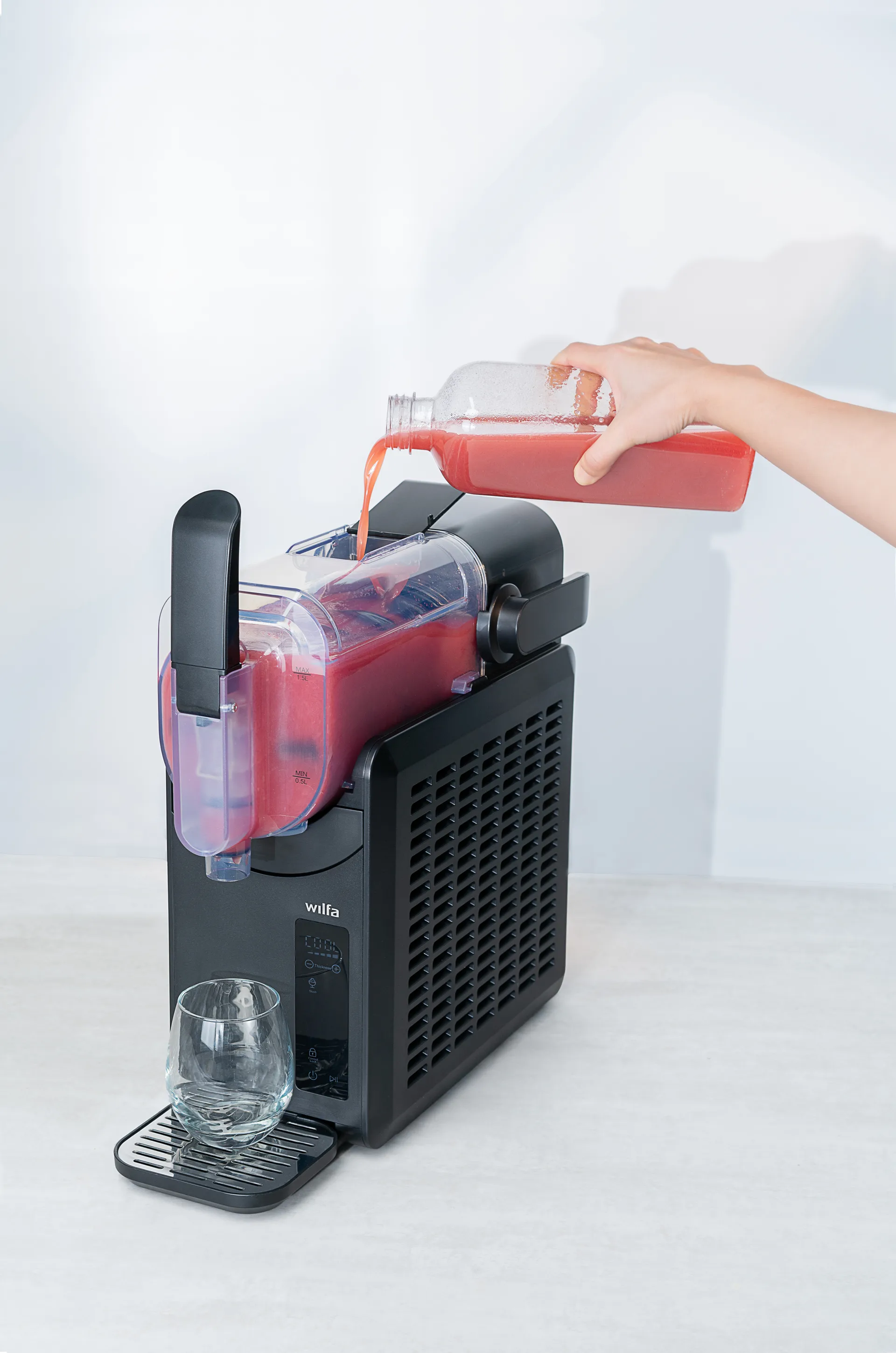 Icy FDM1B-TC2000 slush machine, Black Wilfa