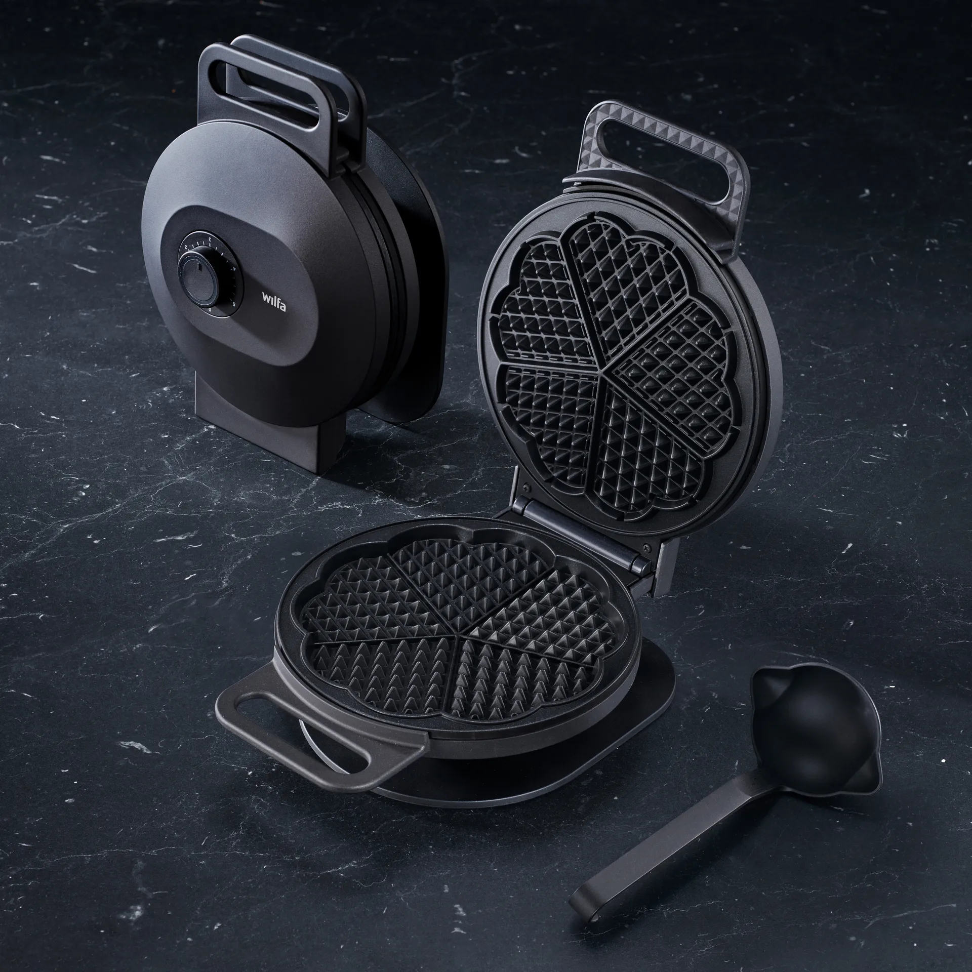 Joy WM5B-200 waffle iron, Black Wilfa