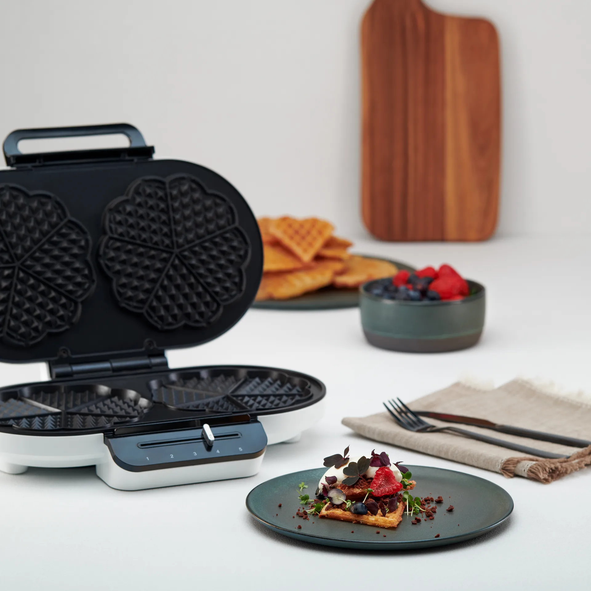 WDWA-516W Waffle Iron, White Wilfa