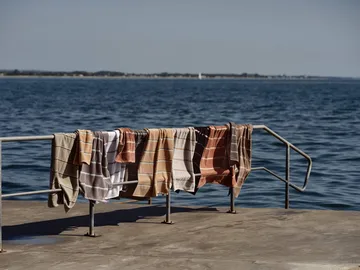 Sauna towel - Eucalyptus-olive green-soft grey, 50x100 cm - Zone Denmark
