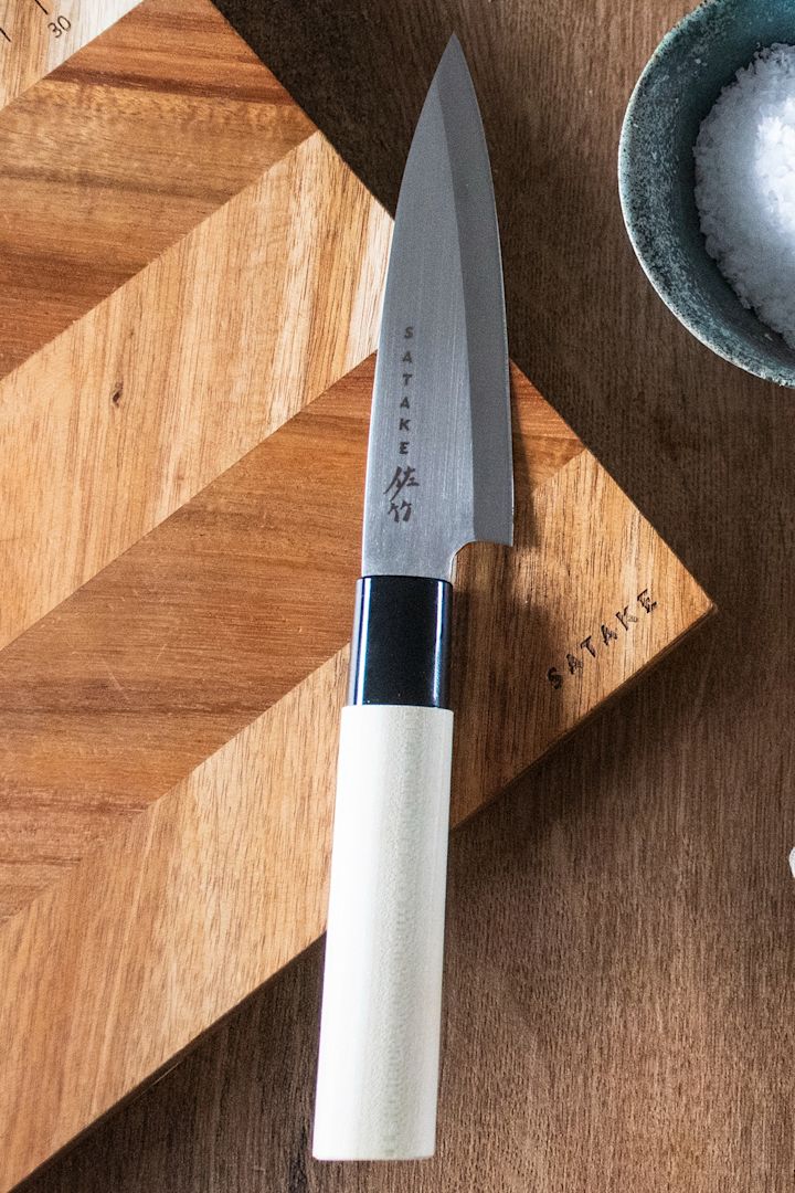 A close up of the Satake petty knife from above.